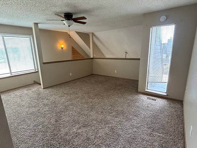 11560 N May Ave #204 — Photo 4