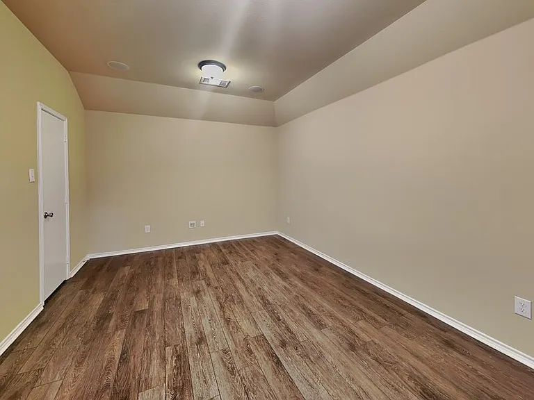 629 Saddleway Dr — Photo 19