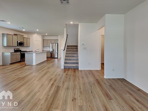 2nd image of 428 Sebring Cir