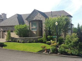 9324 NW Finzer Ct, Portland, OR 97210