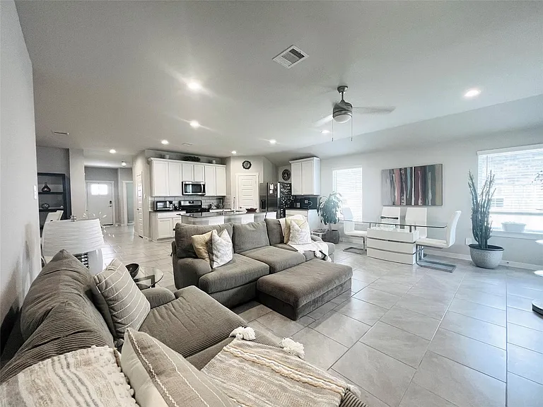 3315 Dagostino Creek Dr — Photo 6