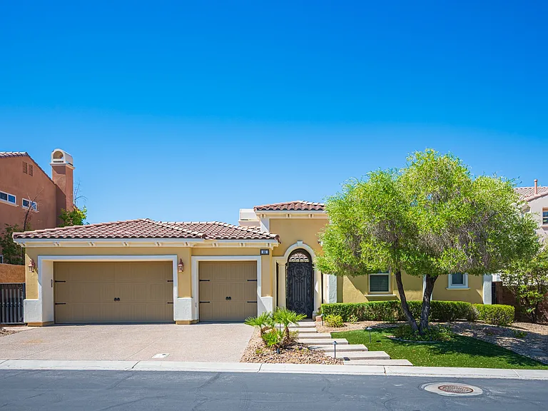 65 Contrada Fiore Dr — Photo 1