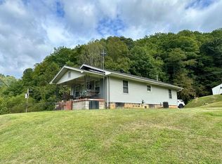 74 Koppers City Bottom Loop, Oceana, WV 24870