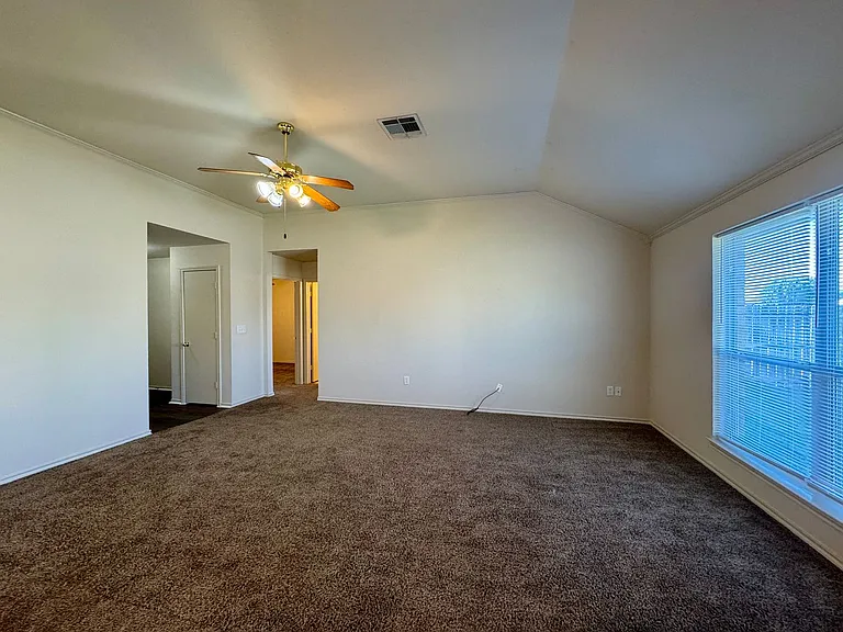 10201 Iris Ln #A — Photo 7