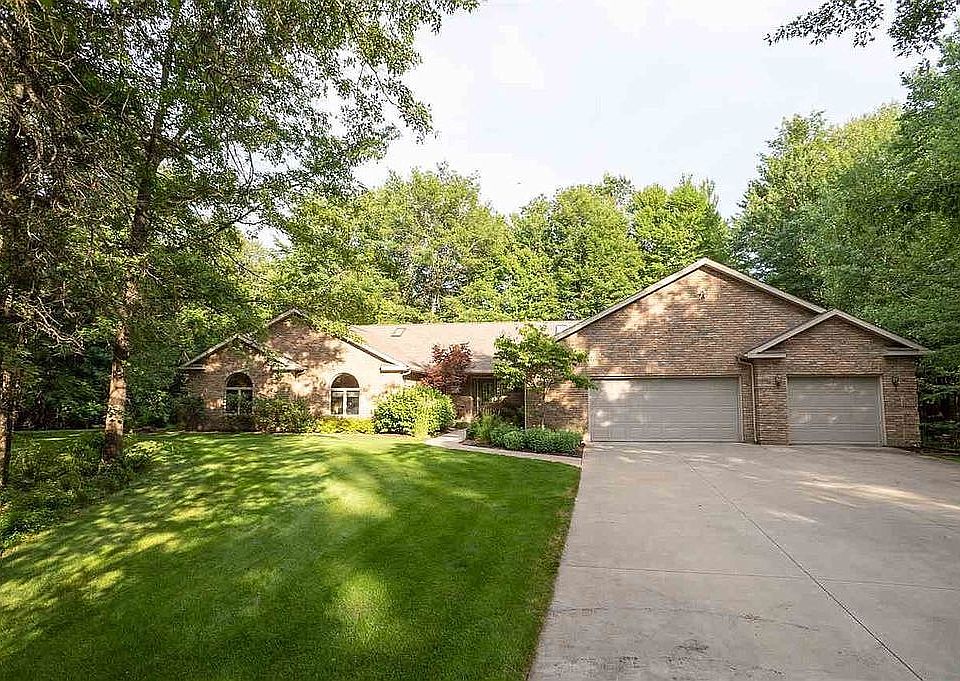 1st image of 2530 N Running Deer Ln