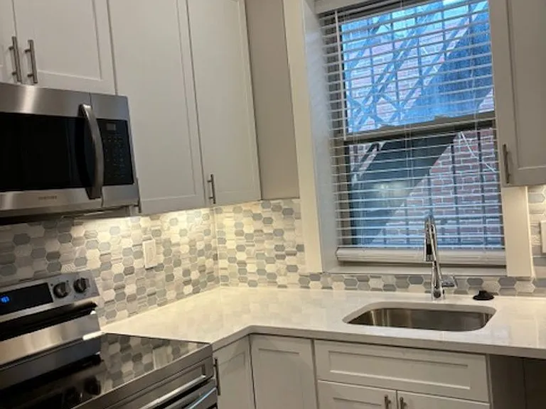 1825 Vernon St NW — Photo 25