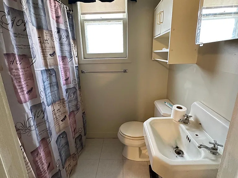 716 High St #2 — Photo 3