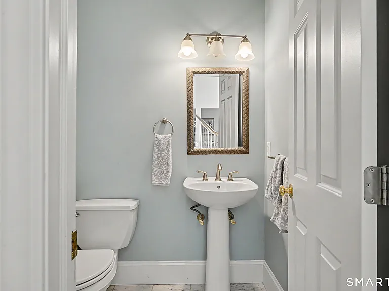 1 Silvermine Rdg — Photo 22