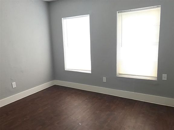 2nd image of 2711 Avenue K