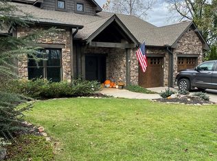 330 E 2nd St, Blue Ridge, GA 30513