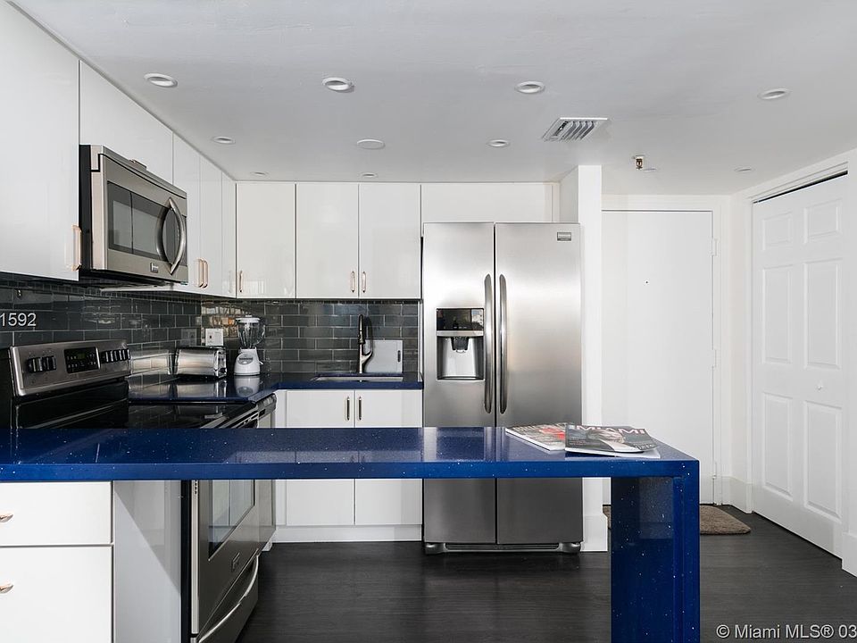 1st image of 1010 NW 11th St APT 306