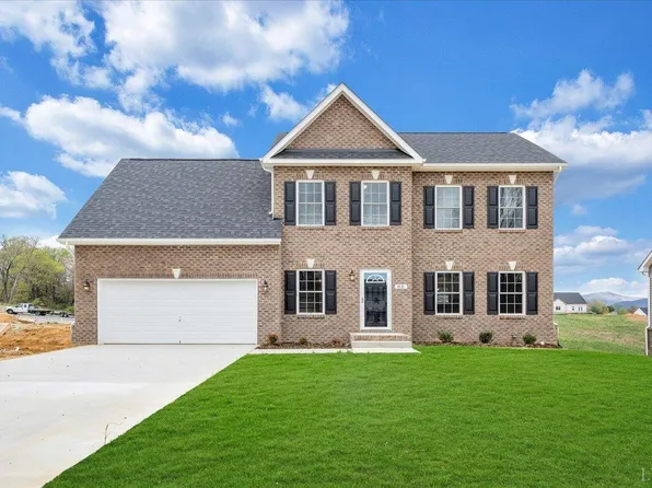 1135 Lochwood Hill Dr, Goode, VA 24556