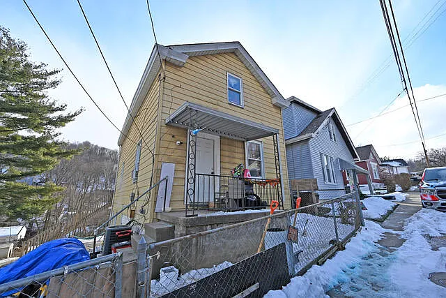 1217 High St photo 1