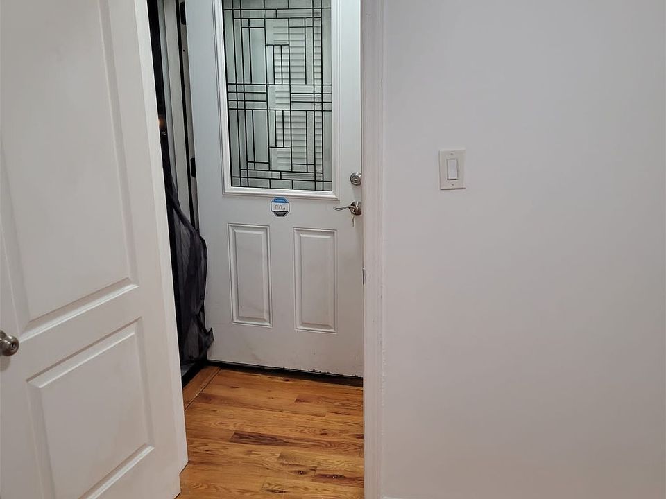 1st image of 11520 217th