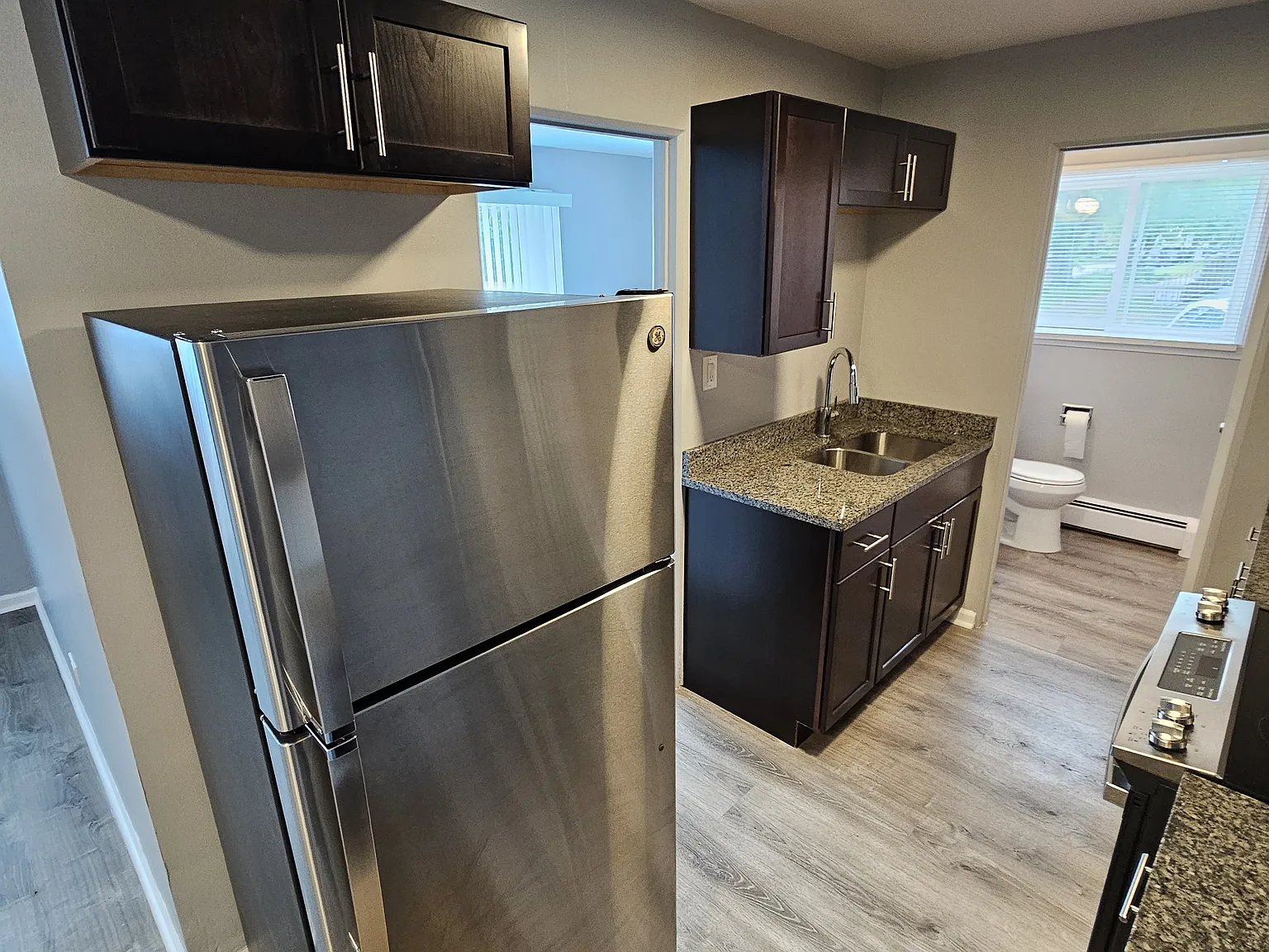 1 bed, $1,300 — Photo 4