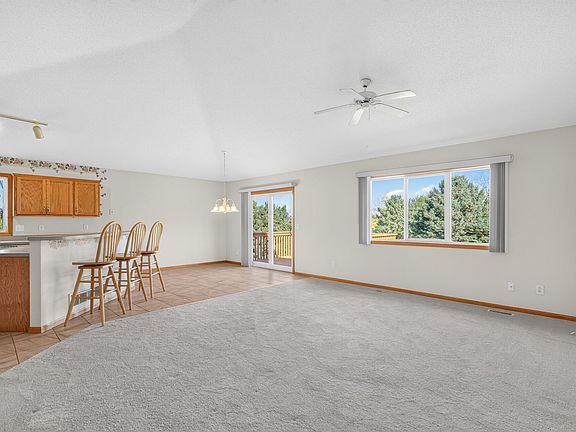 5th image of 1085 Lilac Ct #0