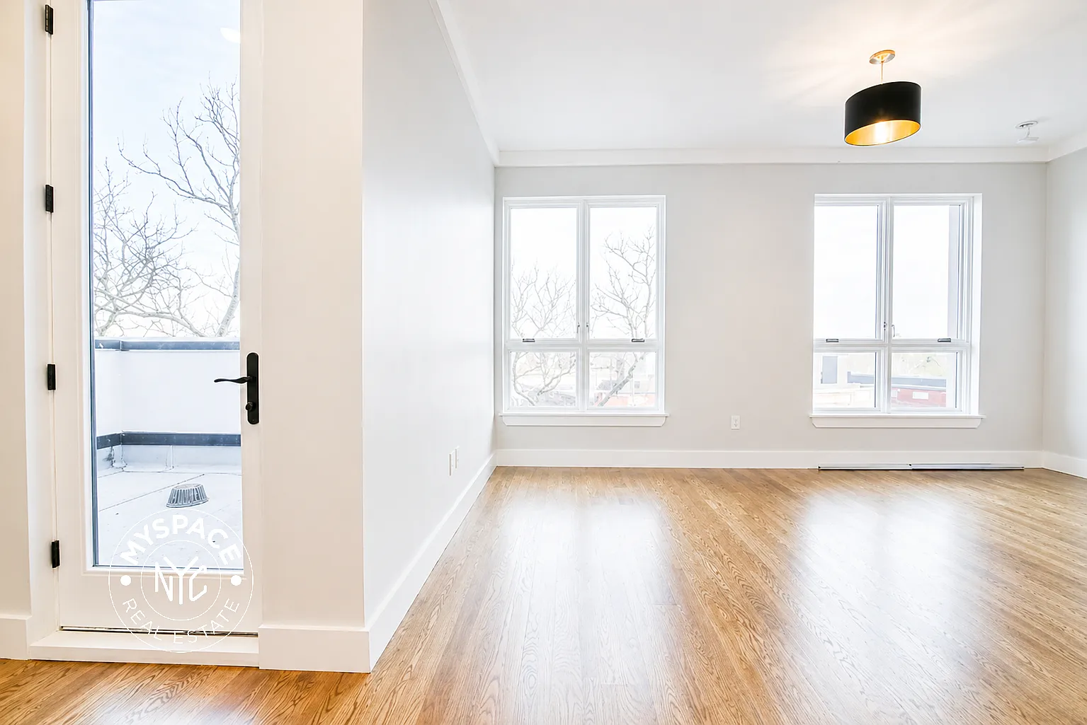 680 East 21st Street — Photo 4