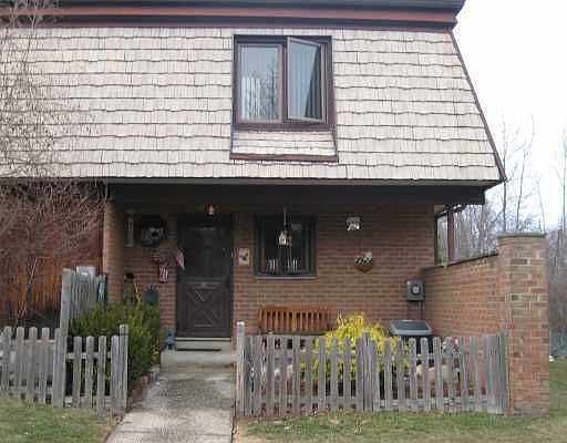 1st image of 11 E Heritage Dr