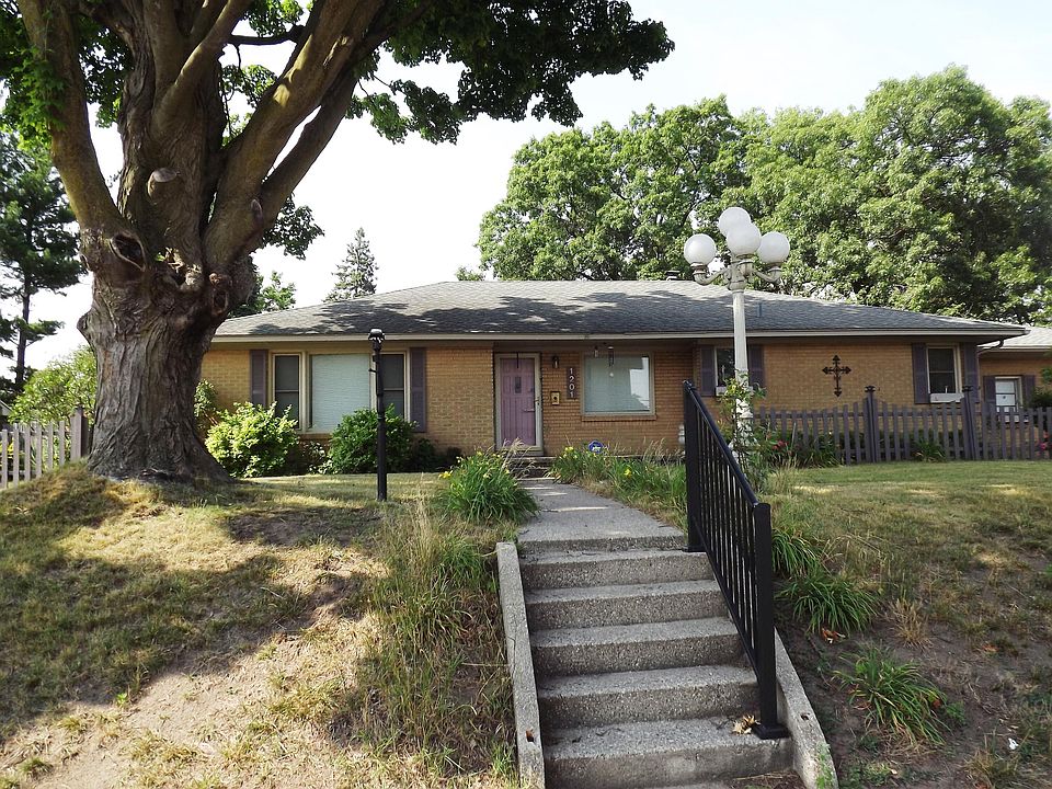 1st image of 1201 Cricklewood St SW