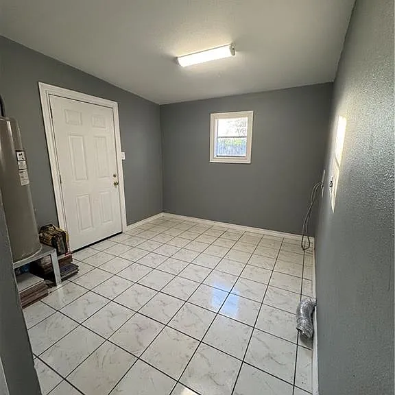 1307 Rojas St — Photo 11