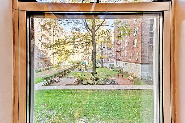 1st image of 72-81 113th St #Wg2
