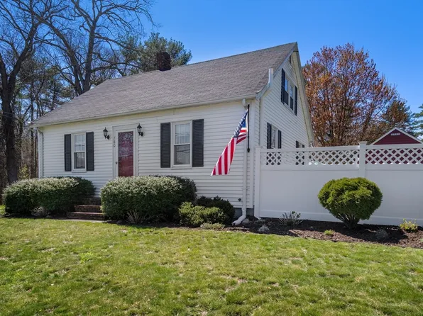 780 Whittenton St, Taunton, MA 02780