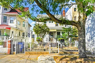 172-15 89th Avenue
