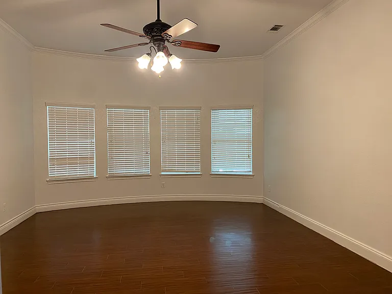 1192 Seaborn Rd — Photo 18