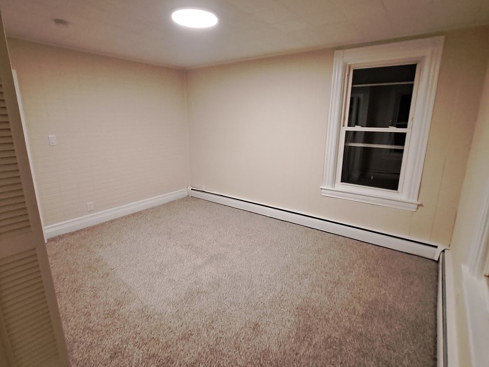 Large Bedroom 1