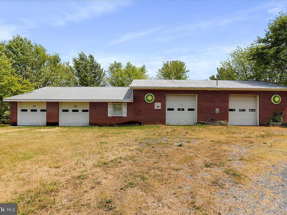 1st image of 126 Laurel Hill Way