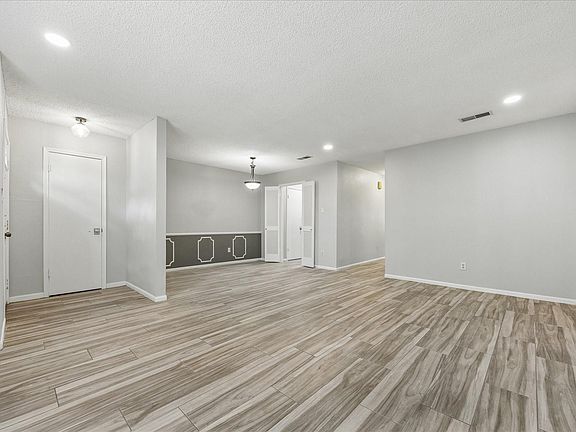 4th image of 14507 Misty Meadow Ln