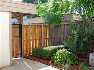 304 Westview Ter, Arlington, TX 76013