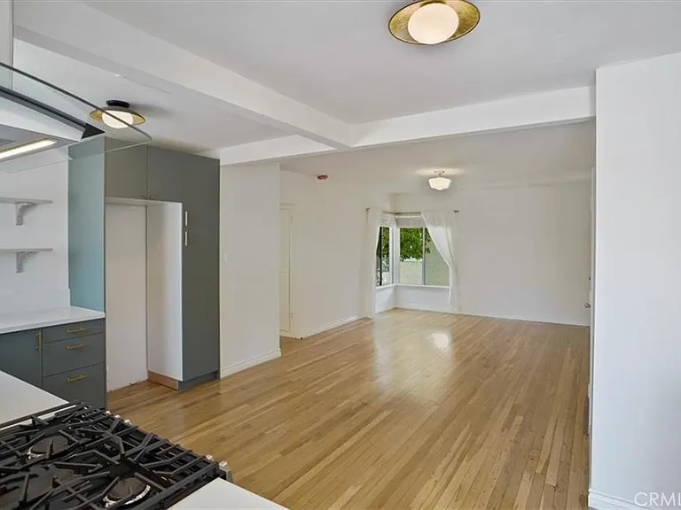 4132 Toluca Lake Ave — Photo 9
