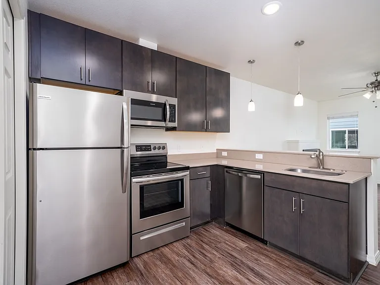 6006 SE 53rd Ave — Photo 14