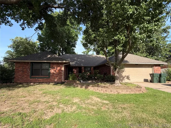 2816 Suroya St, Muskogee, OK 74403