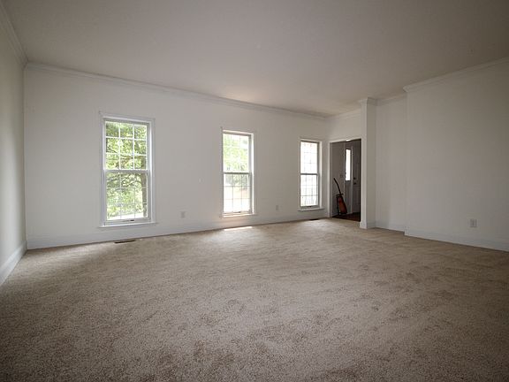 3rd image of 130 Chillingham Ct
