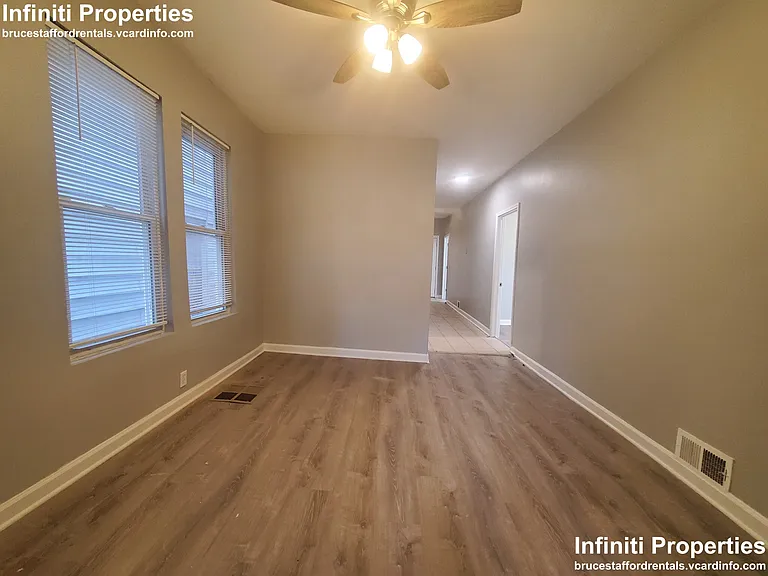 707 E 92nd Pl #2 — Photo 3