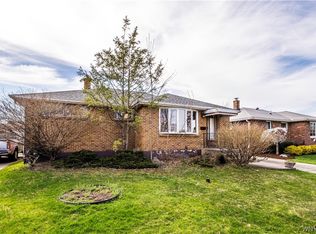 140 Lamson Rd, Buffalo, NY 14223