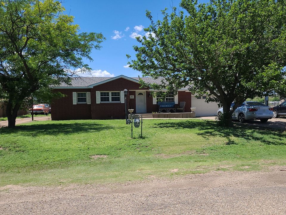 1st image of 103 King Hill Dr