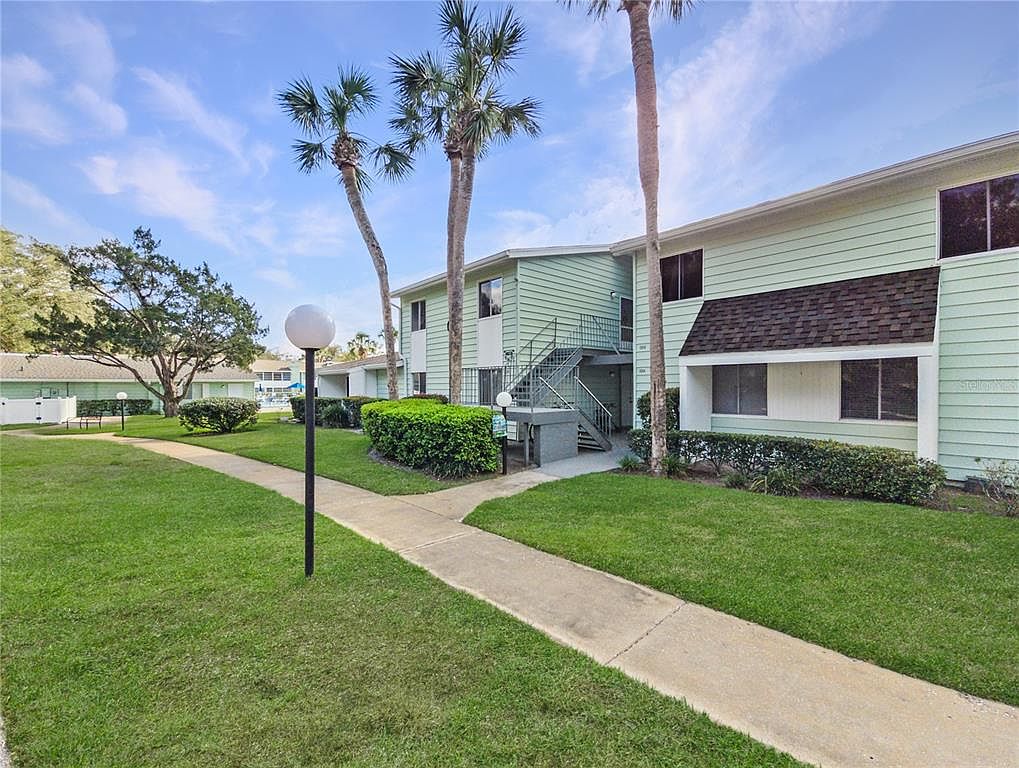 527 Midway Dr #B
