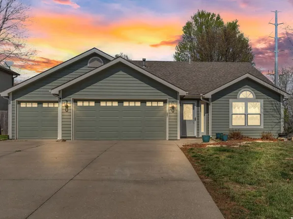 2116 Prairie Ter, Lawrence, KS 66046