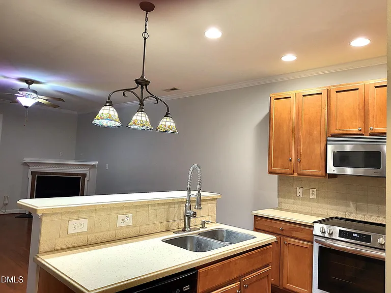 103 Jamison Woods Ln — Photo 12