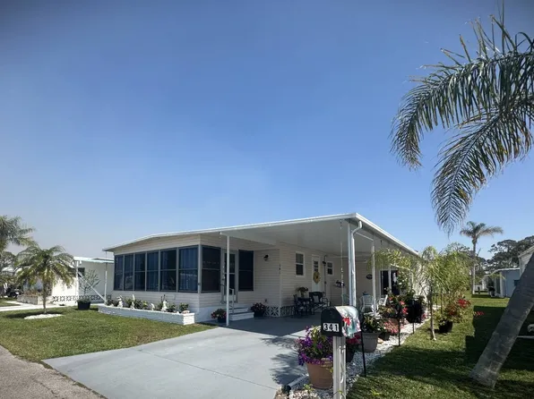 341 9th St, Nokomis, FL 34275