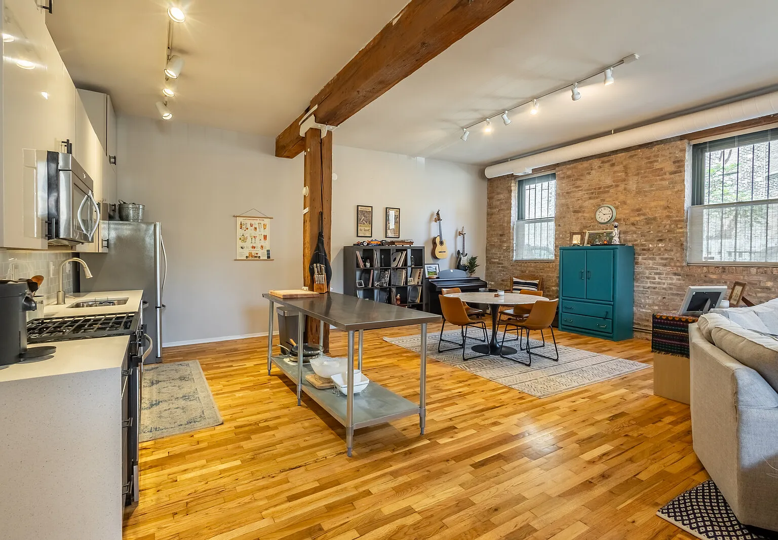 1 bed, 1400 sqft, $3,150 — Photo 4