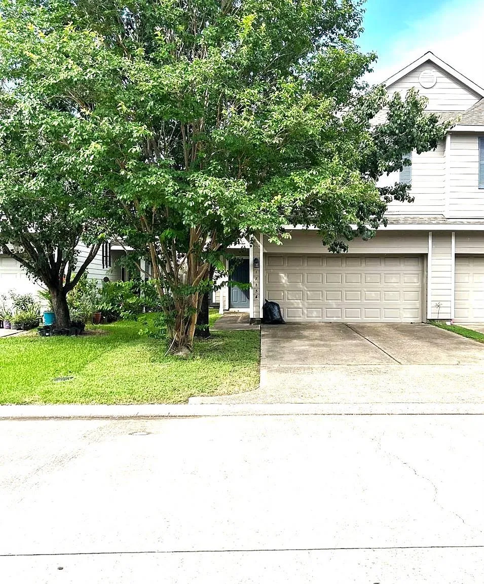 3 bed, 2.5 bath, 1704 sqft, $1,850 — Photo 1