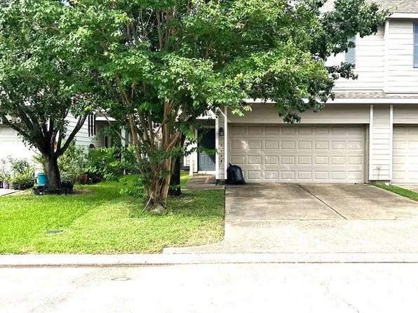 17138 Oakwood Chase Dr, Spring, TX 77379