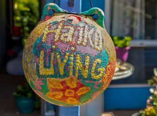 976 Noholani St, Haiku, HI 96708