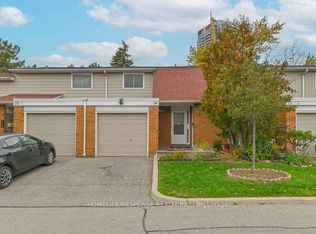 215 Mississauga Valley Blvd #14, Mississauga, ON L5A1Y7