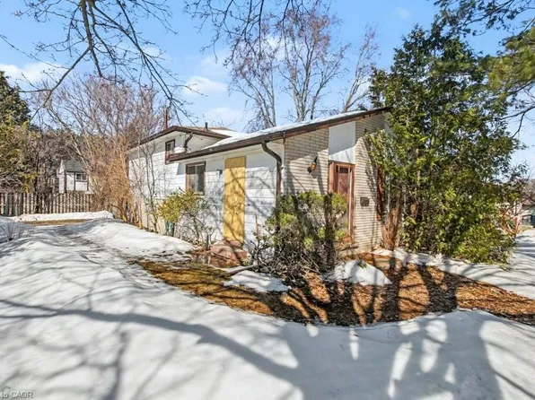 6 Hillside Dr, Kitchener, ON N2E 1R2