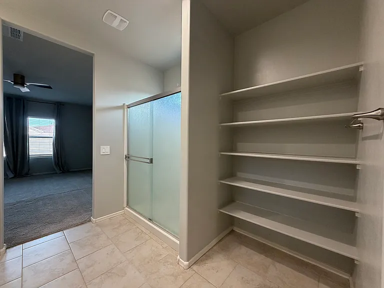 6853 S Portugal Ave — Photo 14